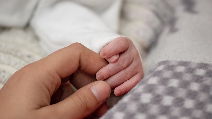 Ministrul Sănătăţii: „Procedura de achiziţie a incubatoarelor cu care vor fi dotate 140 de maternităţi s-a încheiat”