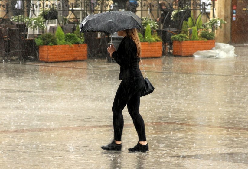 Prognoza meteo ANM: Se strică vremea în toată țara! Temperaturile scad și reapar ploile