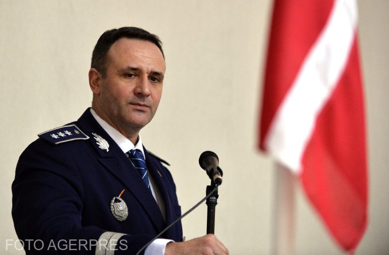 Fostul rector al Academiei de Poliție, Adrian Iacob, rămâne fără titlul de doctor, după ce și-a plagiat teza