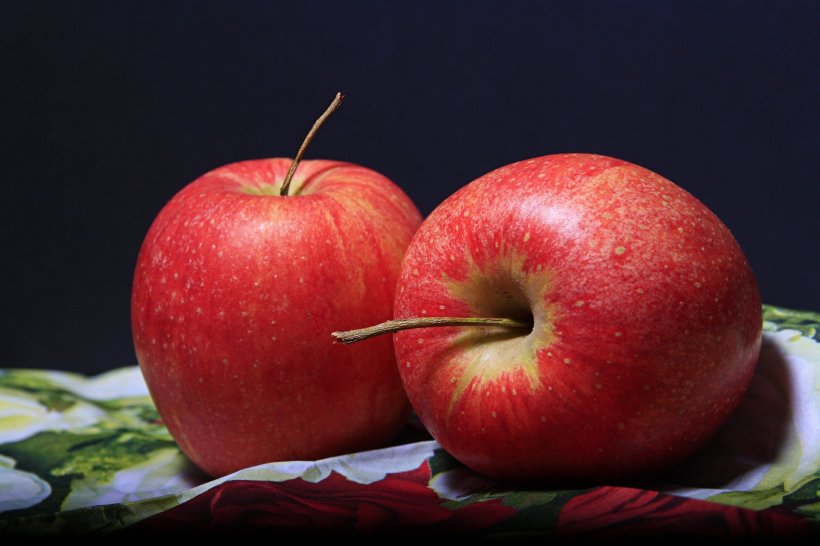 Adevărul despre merele primite de elevi la școală