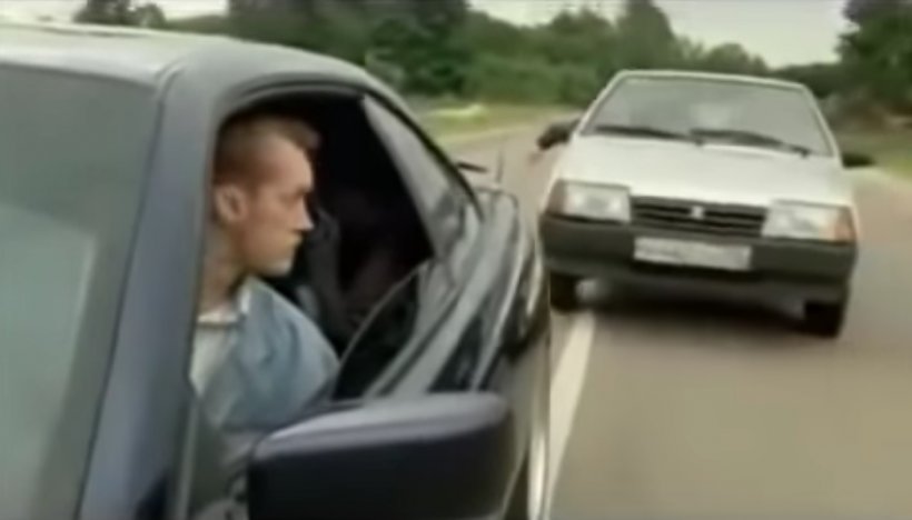 VIDEO. Cum se procedează în Rusia ca să nu mai fii depăşit de şoferii grăbiţi  
