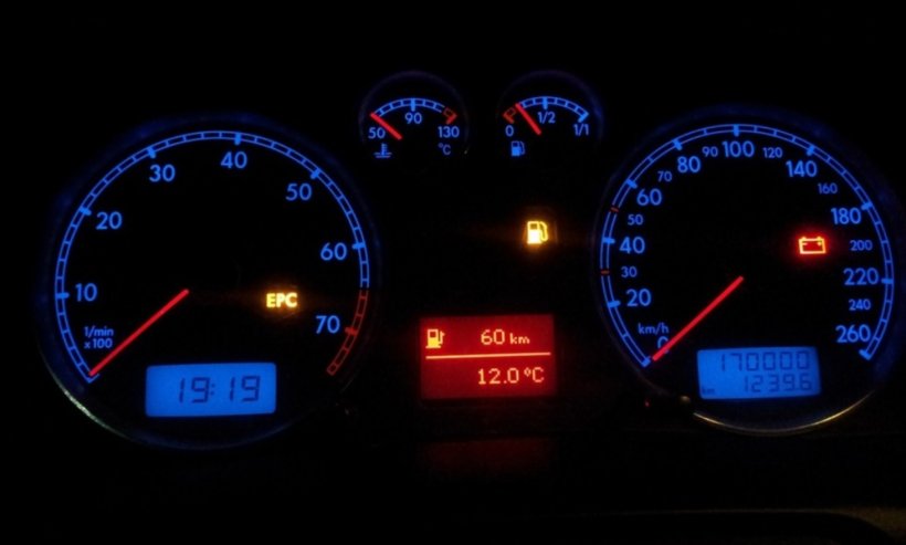 Iată cum afli kilometrii reali la o mașină din Grupul VAG (VW, Skoda, Seat, Audi)