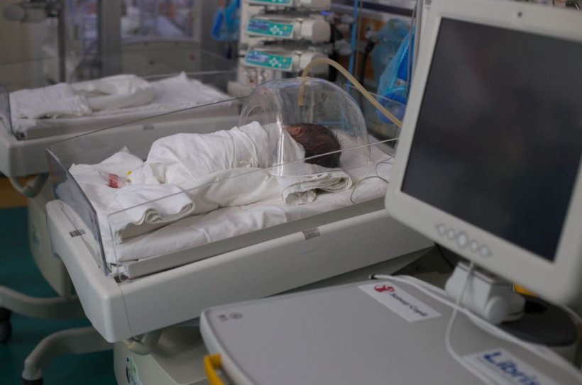 Manager spital Timișoara: 4 mame infectate au plecat acasă, la familii. Nu le-am putut opri