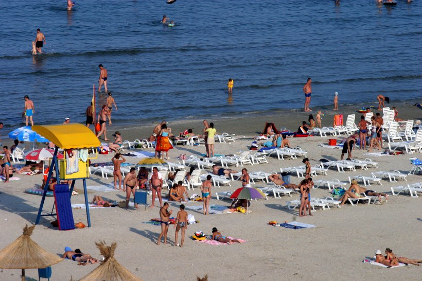 Atenție! Noi reguli pe care trebuie să le respecte românii care pleacă în vacanță în Grecia 