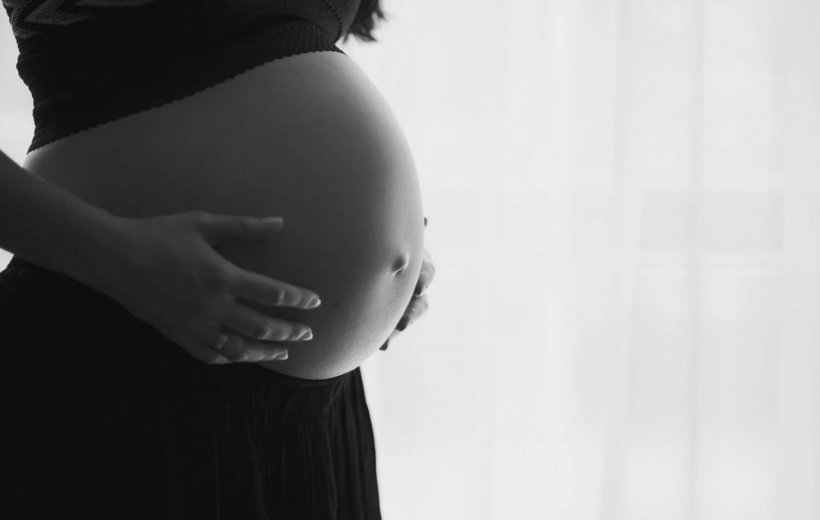 Caz cutremurător! O tânără însărcinată în 7 luni a murit infectată cu COVID-19