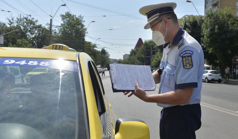 Şoferii vor putea prezenta poliţa RCA și pe telefon, în format electronic