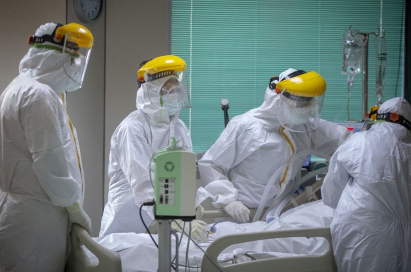 Managerul Spitalului Victor Babeş: ”Sunt pacienţi care aşteaptă în gardă, pe scaun, cu oxigenul la nas”
