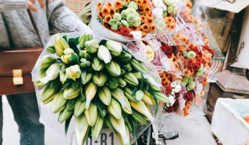 Este atât de simplu să cumperi flori online, cu livrare în doar două ore în București!