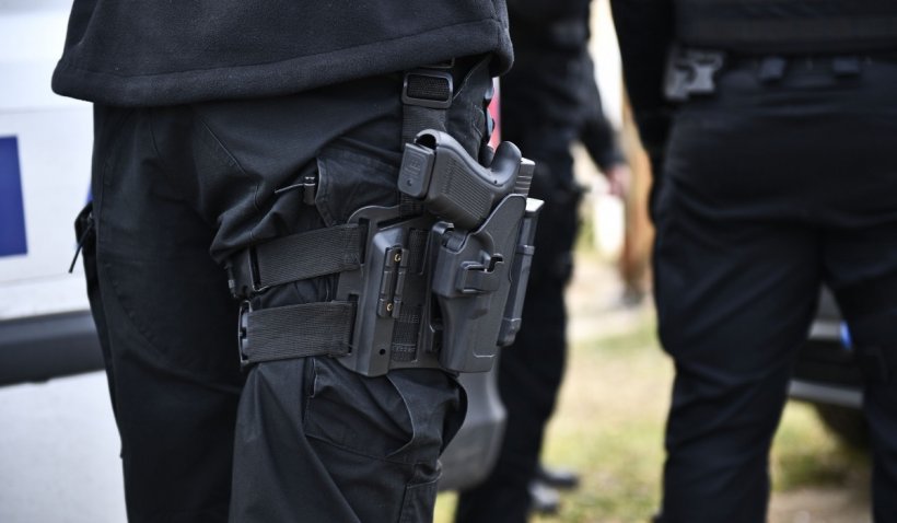 Un polițist de 29 de ani din Giurgiu s-a împușcat în cap cu arma din dotare