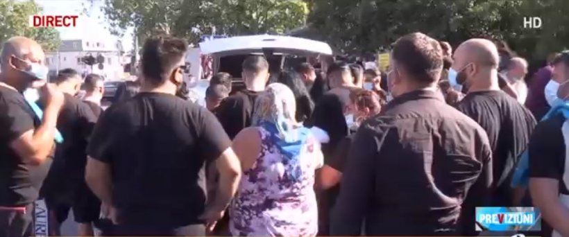 23 de persoane amendate la înmormântarea lui Nicolae Duduianu