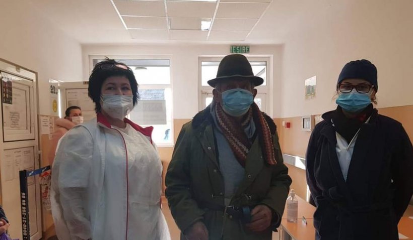 Bătrân care nu avea bani de tratament ajutat de cadrele medicale de la Spitalul Județean Arad 