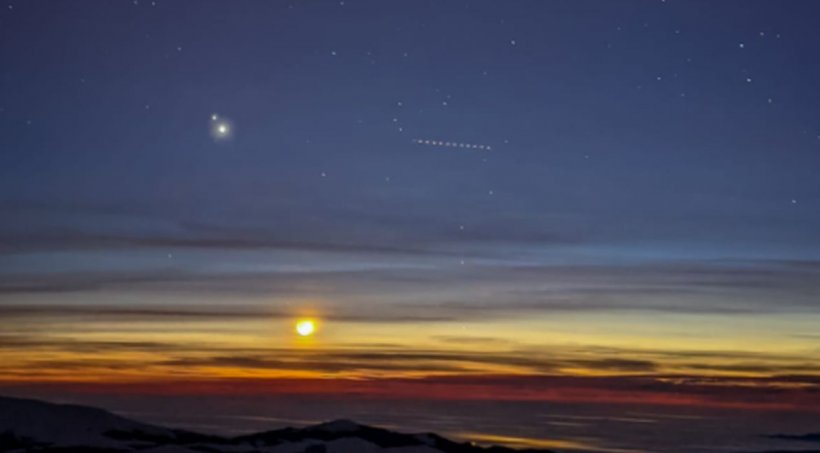 Solstițiul de iarnă și întâlnirea Jupiter – Saturn. Fenomen spectaculos pe cer!