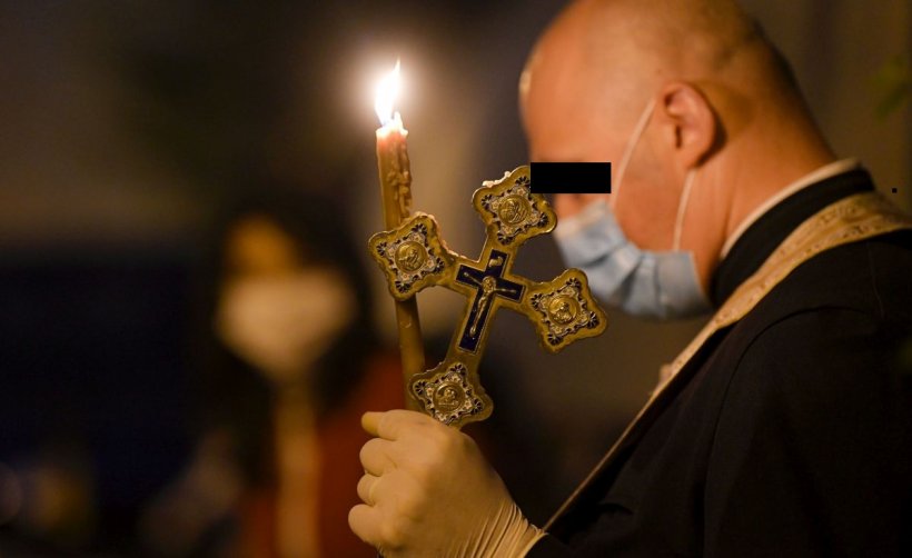 Preot din Prahova acuzat că a agresat şi tâlhărit un copil de şase ani