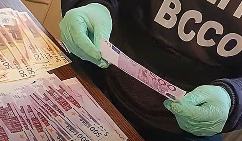 Procurorii DIICOT Brașov au reţinut 21 de persoane într-un dosar de trafic de droguri și falsificare de monedă