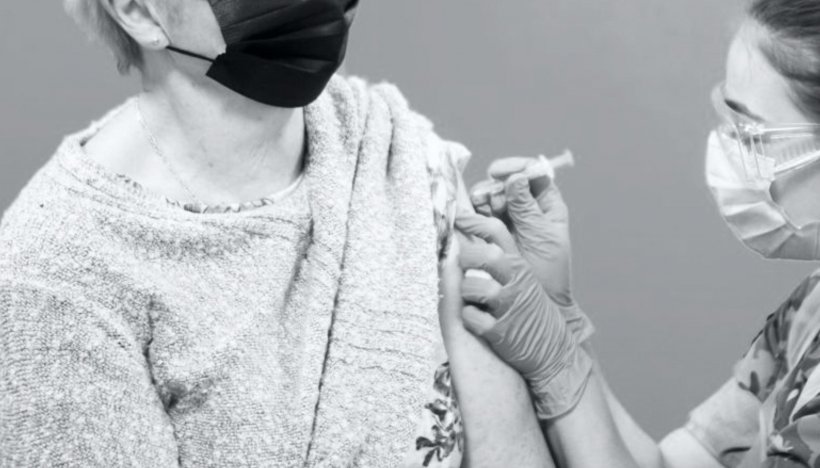 O asistentă medicală din București a murit la o săptămână după ce a primit doza de rapel a vaccinului anti-COVID