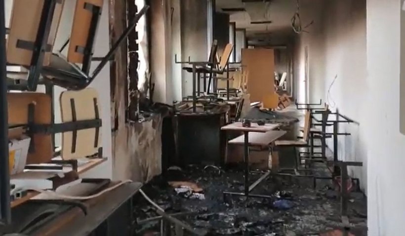 Universitatea Oradea a luat foc! Cauza incidentului i-a surprins pe pompieri