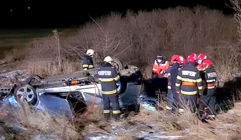 Şofer din Caransebeş, mort după ce a zburat cu aproape 200 de km/h peste un sens giratoriu