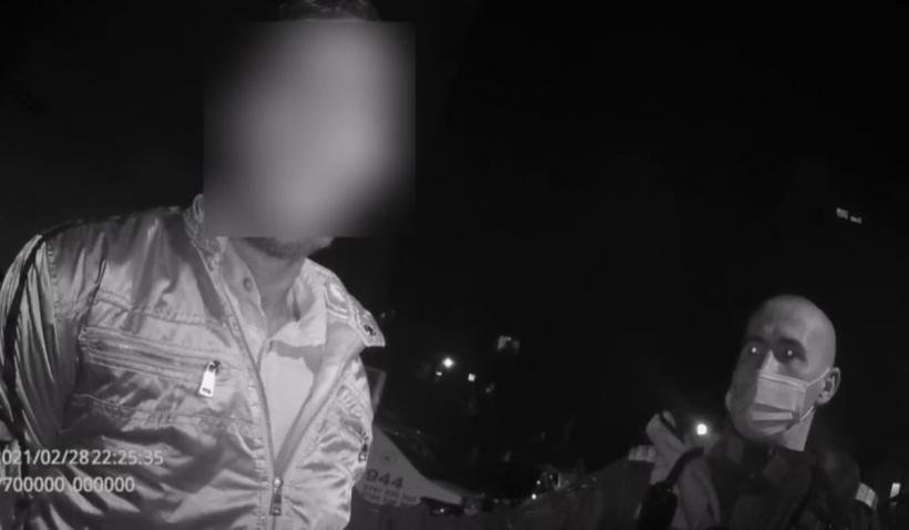 Tânăr din Arad bătut de un fals controlor, într-un tramvai