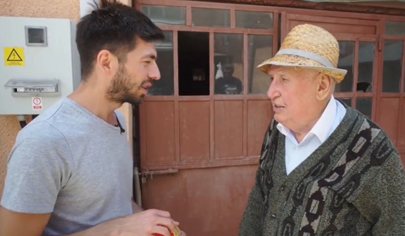 A murit Nea' Sandu, soţul celebrei bunicuţe din clipurile lui Mircea Bravo