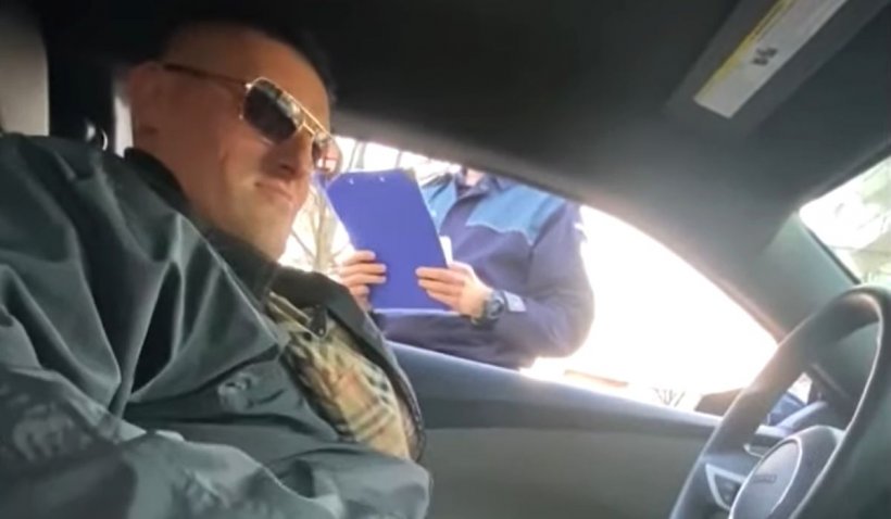 Tânăr poliţist luat la mişto de un interlop din Vaslui: "Asta e amendă de săraci"