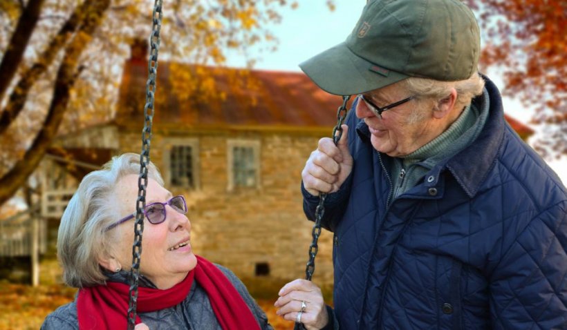 Unul din doi români se pensionează anticipat. Vârsta reală: 59 de ani pentru femei şi 60 de ani pentru bărbaţi