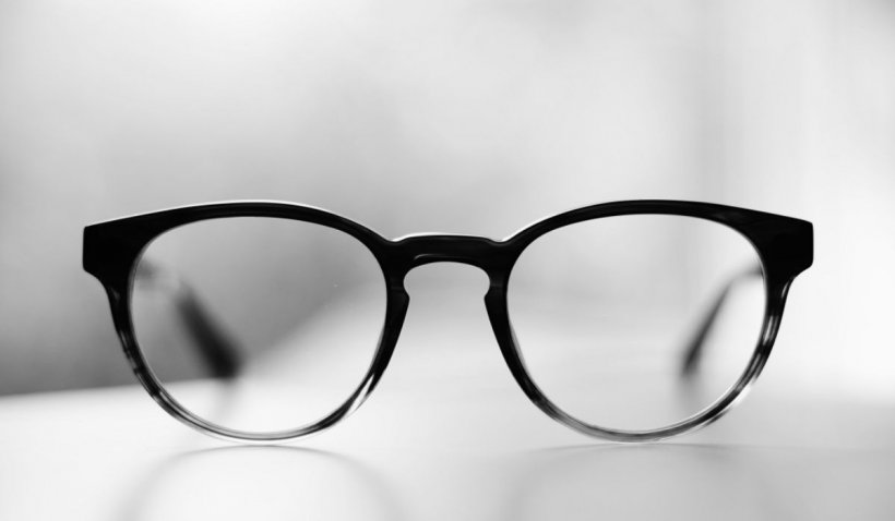 Purtarea ochelarilor poate reduce șansele de a contracta coronavirusul?