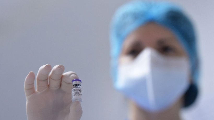 Cadre medicale de la Constanța, forțate să se vaccineze. ”Sunt de acord să donez spitalului banii pe concediul medical, dacă acesta se datorează îmbolnăvirii de COVID-19”