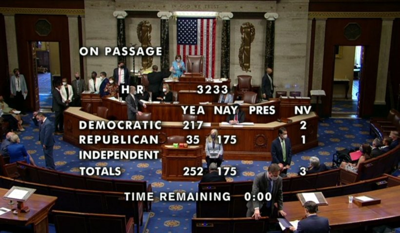 35 de republicani au votat cu democrații în Congresul SUA în favoarea unei Comisii de investigare a revoltelor de la Capitoliu