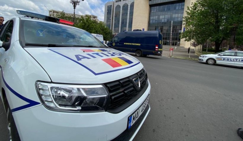 Polițiștii din Timiș acuzați de șpagă, atrași în capcană de anchetatori la un seminar anticorupție înscenat 
