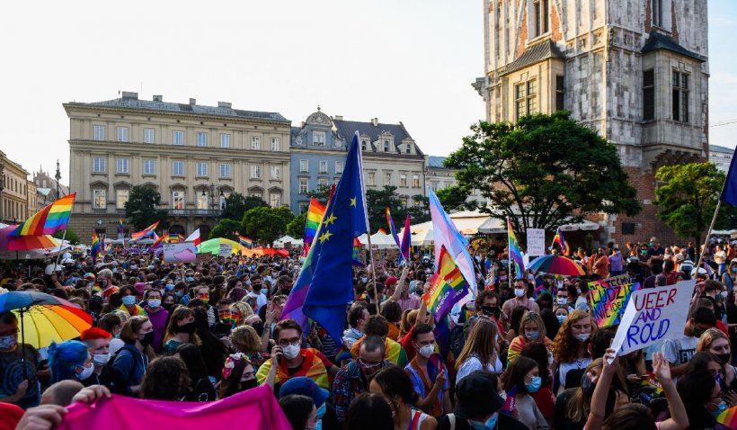 Uniunea Europeană va investiga Ungaria cu privire la legea anti-LGBT
