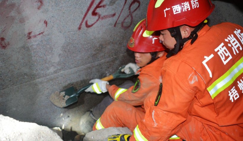 Un hotel recent contruit s-a prăbușit într-un oraș turistic din China. Cel puțin o persoană a murit iar 10 sunt date dispărute