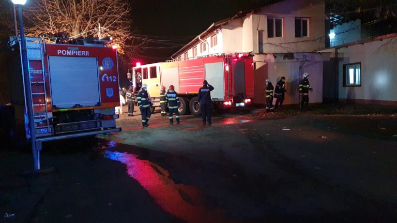 Incendiu la Spitalul de Boli Infecţioase din Ploieşti. Doi morţi şi zeci de bolnavi cu COVID evacuaţi 735507