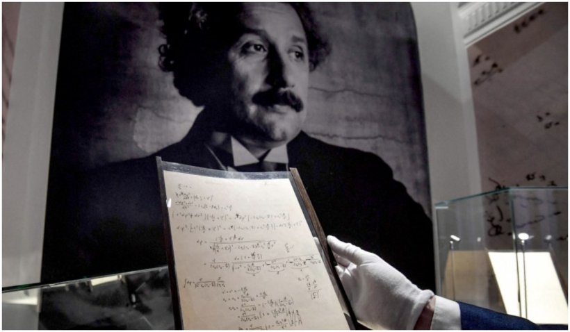 Un manuscris al lui Albert Einstein s-a vândut cu peste 13 milioane de dolari la o licitație