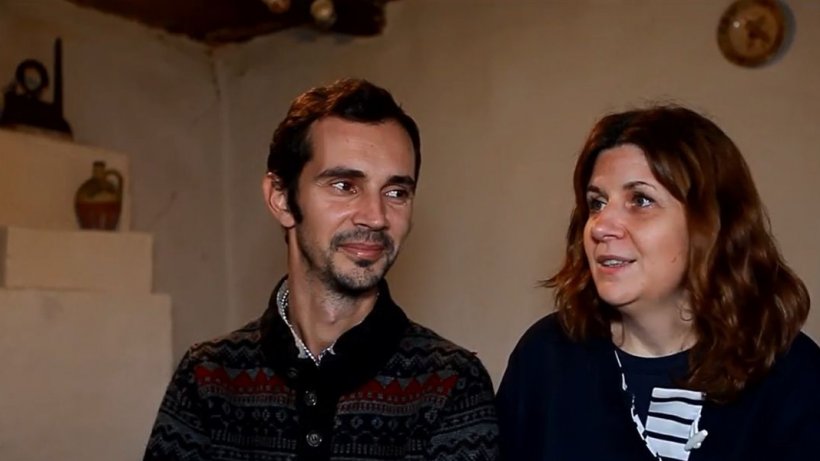 Nicoleta şi Radu Trifan, doi români din Banat care readuc la viaţă tradiţia şi obiceurile româneşti