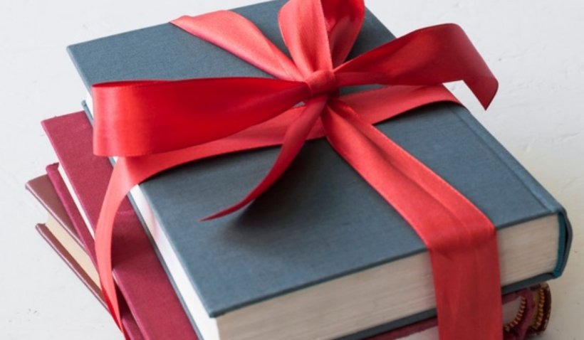 De ce să oferi cărți? Poate fi cea mai bună idee de cadou de Crăciun