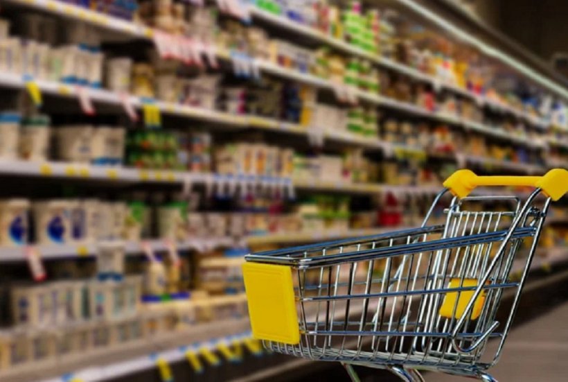 Protecția Consumatorilor sancționează un mare lanţ de supermarketuri. Au fost găsite insecte congelate în vitrine