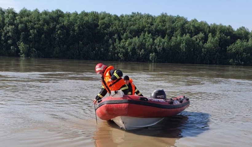  Un bărbat a murit după ce a căzut în Lacul Ciuperca, Tulcea