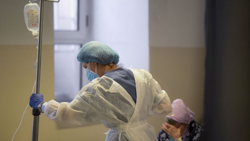 "O duc bună la spital, sănătoasă și o găsesc cu picioarele rupte!" Acuzații grave la spitalul din Târgu Jiu
