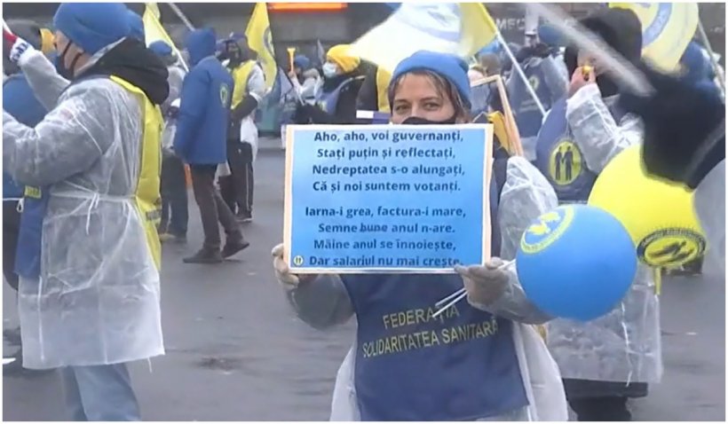 Proteste la Guvern, Cotroceni şi Parlament. Sindicaliştii din Sănătate merg cu "pluguşorul suferinţei" la Iohannis, Ciucă şi şefii Parlamentului