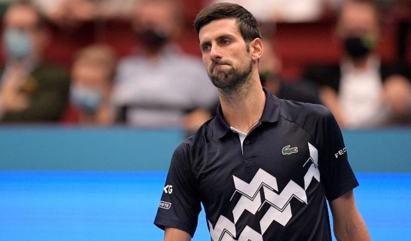 Novak Djokovic a aterizat la Melbourne, dar nu i s-a permis să intre în ţară