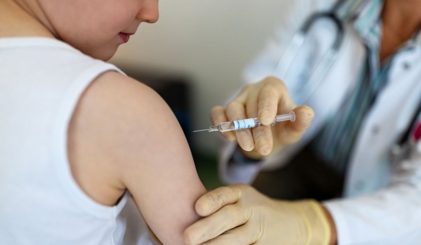 CNCAV, precizări despre vaccinarea copiilor cu vârsta cuprinsă între 5 și 11 ani
