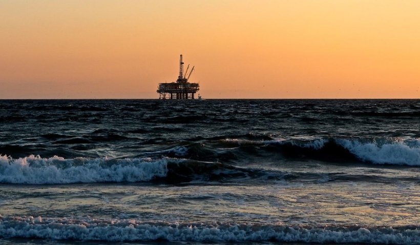 Coaliția de guvernare nu se înțelege în privința extragerii gazului românesc din Marea Neagră. Ce blochează legea offshore