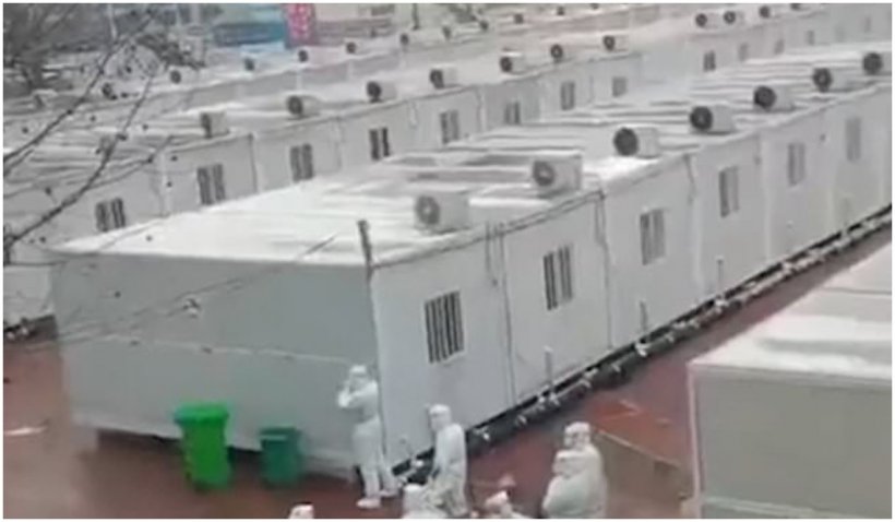 Imagini terifiante din taberele terorii din China, unde suspecți de COVID sunt înghesuiți în containere minuscule