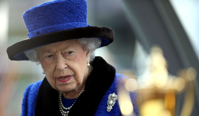 Regina Elisabeta a II-a a Marii Britanii își anulează activitățile din cauza simptomelor COVID