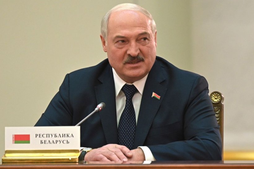 Lukaşenko: "Dacă nu acceptă să semneze un acord cu Putin, Zelenski va trebui să capituleze"