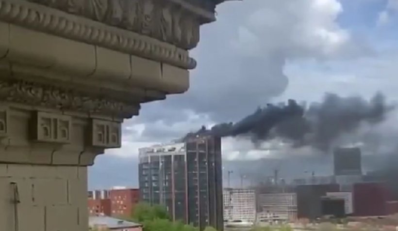 Incendiu de proporții la Moscova. Arde un centru de afaceri din capitala rusă
