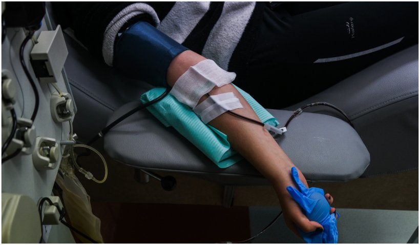 Viaţa bolnavilor care trebuie operaţi, pusă în pericol din cauza lipsei de sânge. Cum putem deveni donatori