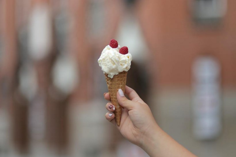 O populară înghețată din România, retrasă de la vânzare. Limita nivelului de oxid de etilenă, depășit de 2.000 de ori