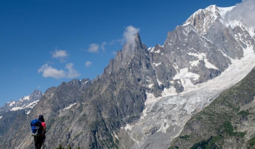 Decizie radicală în Franţa după ce 5 români au încercat să urce pe Mont Blanc în pantaloni scurți, adidași și pălării de paie