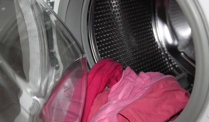 Trucul prin care scazi consumul de energie electrică la maşina de spălat. Reducerea e de 50%